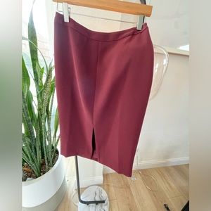 Burg and lined below the knee pencil skirt